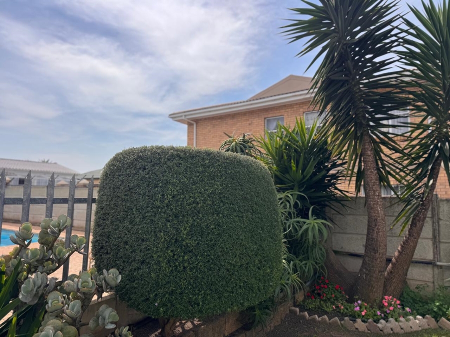 3 Bedroom Property for Sale in Hartenbos Central Western Cape